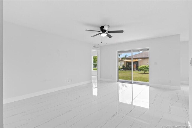 Building Photo - 5405 Jamboree Dr