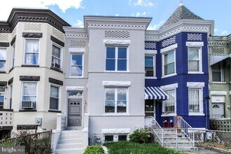Building Photo - 3532 11th St NW