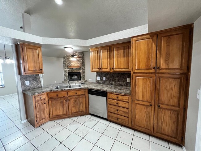 Building Photo - 1713 Rocky Mountain Way