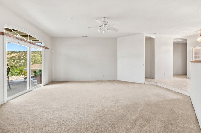 Building Photo - 15543 Vista Vicente Dr