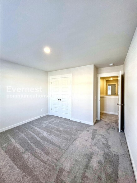 Building Photo - 1624 Manuka Ln