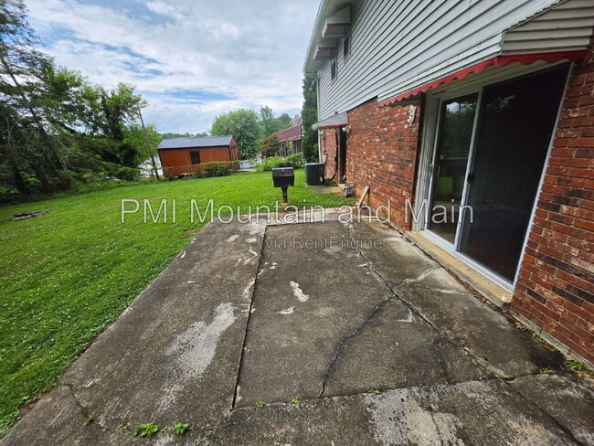 Building Photo - 4 Erwin Dr