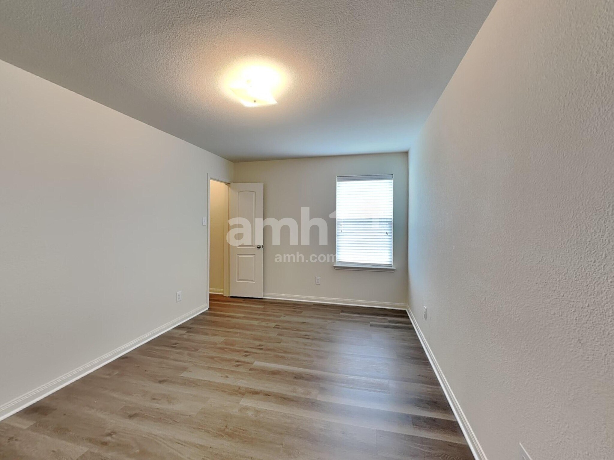 Building Photo - 9055 Lone Cypress Dr