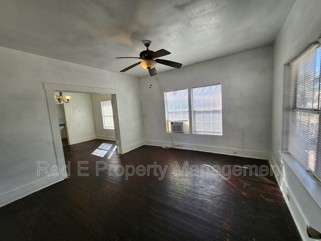 Building Photo - 304 Terrell Ave