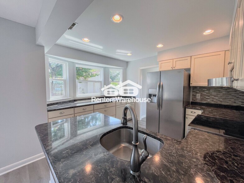 Building Photo - 908 Garden Grove Ct