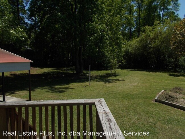 Building Photo - 3 br, 2 bath House - 215 Gibbs Road