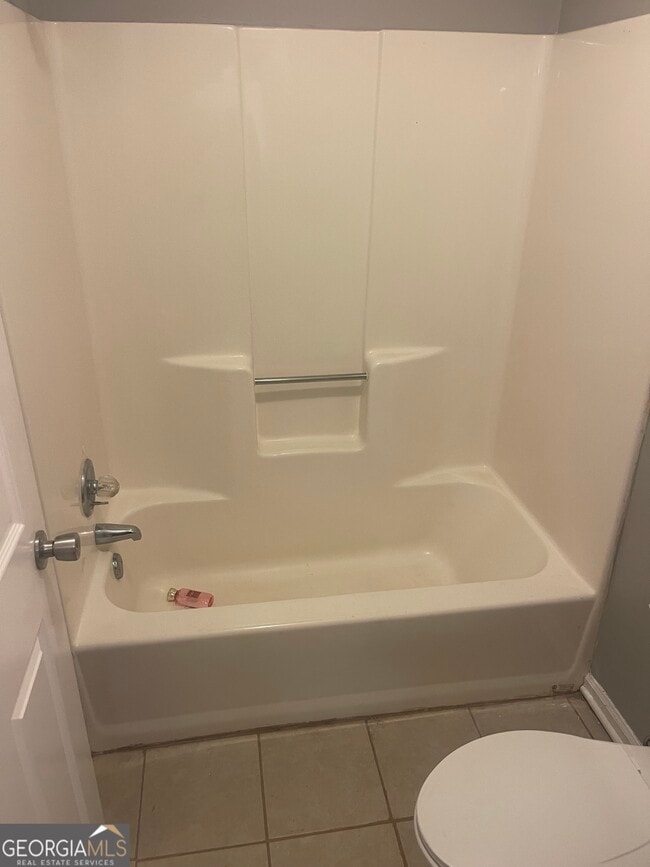 Building Photo - 2611 Country Trace SE