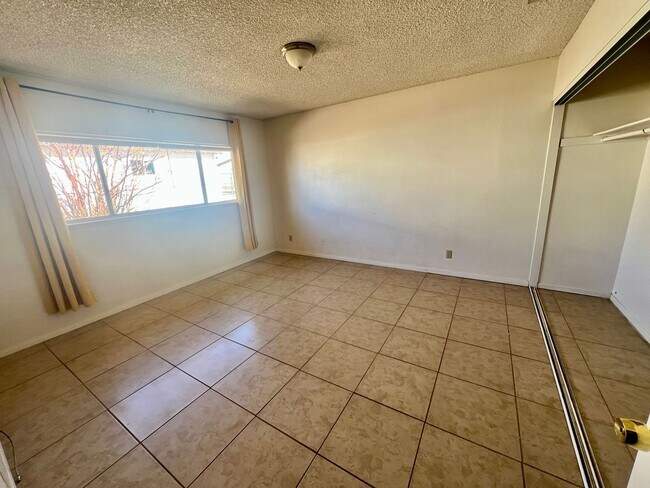 Building Photo - 6001 Mariposa Ave