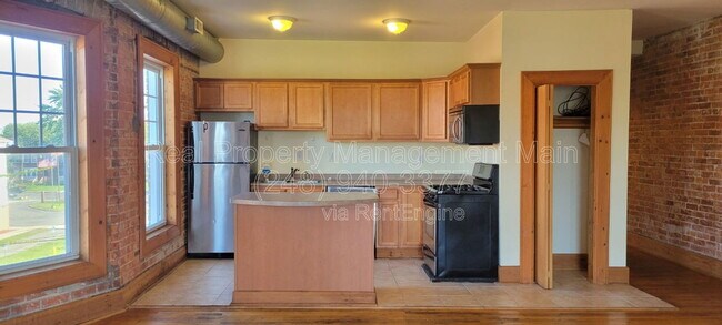 Building Photo - 50 Westminster St