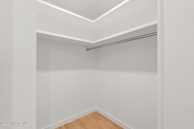 Building Photo - 459 Harnell Ave