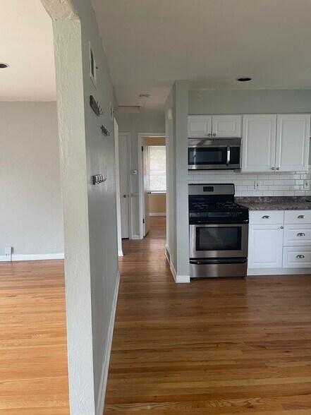 Building Photo - 9929 Zykan Ct
