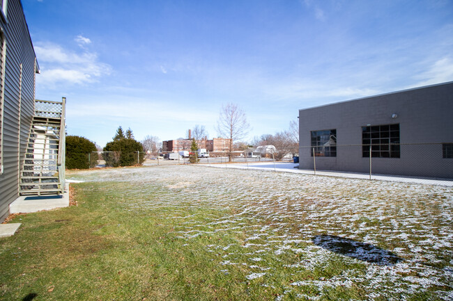 Building Photo - 3115 131st St