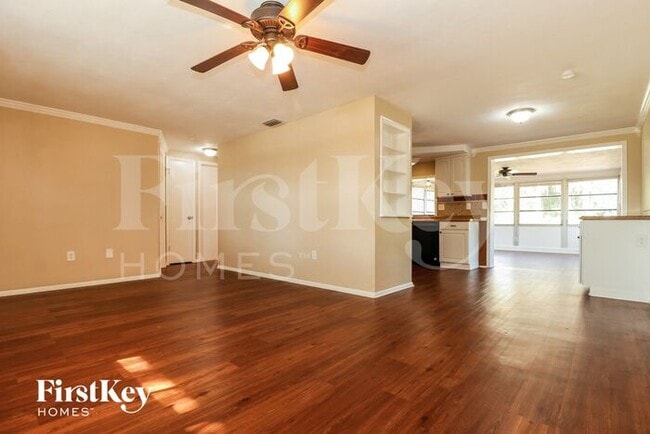 Building Photo - 4125 Woodsville Dr