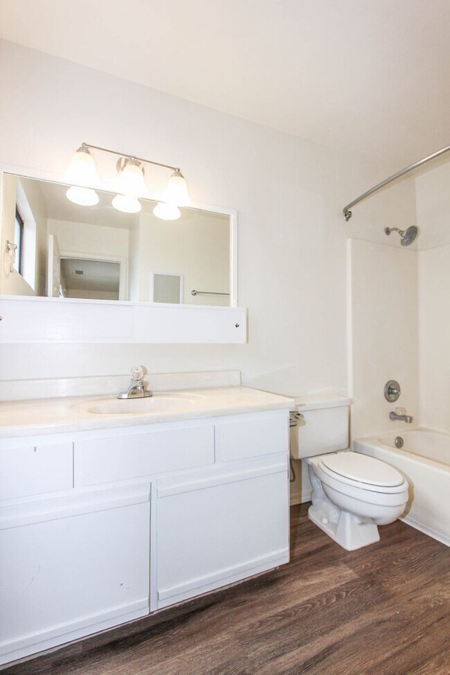 Building Photo - Four Bedroom in Prescott Valley