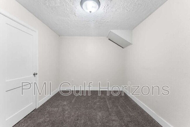 Building Photo - 620 Prichard Ave