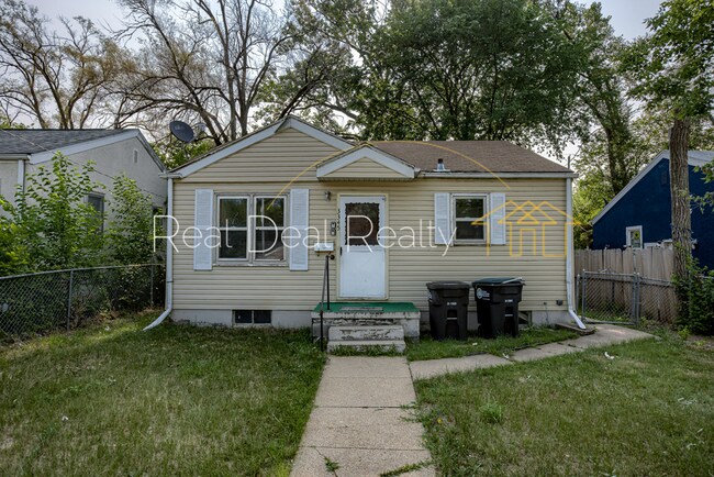 Building Photo - 3345 N 36th Ave