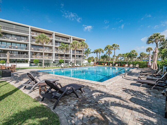 Building Photo - 4141 Ocean Dr