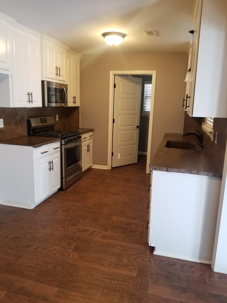 Building Photo - 1817 Troy Cir