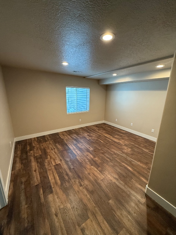 Building Photo - 2300 450 E