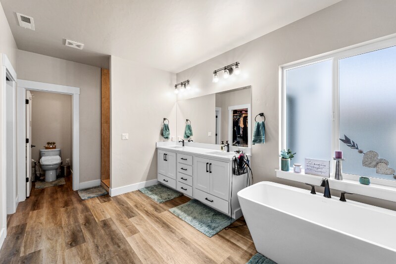 Building Photo - 3056 E Columbus River Ct