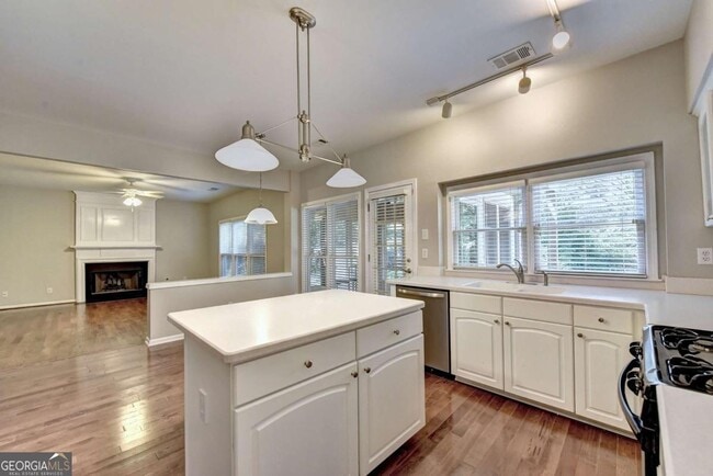 Building Photo - 7470 Brookwood Way