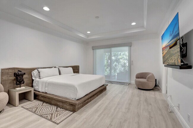 Building Photo - 15760 Italian Cypress Wy