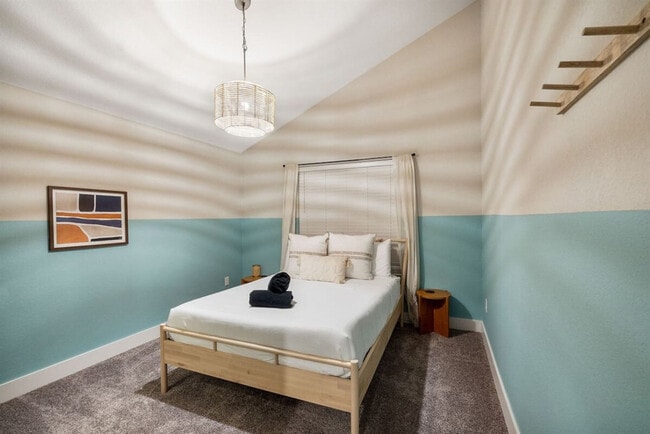 Building Photo - 11102 1/2 Charger Wy