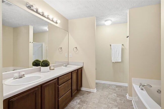 Building Photo - 2285 Baker Station Dr