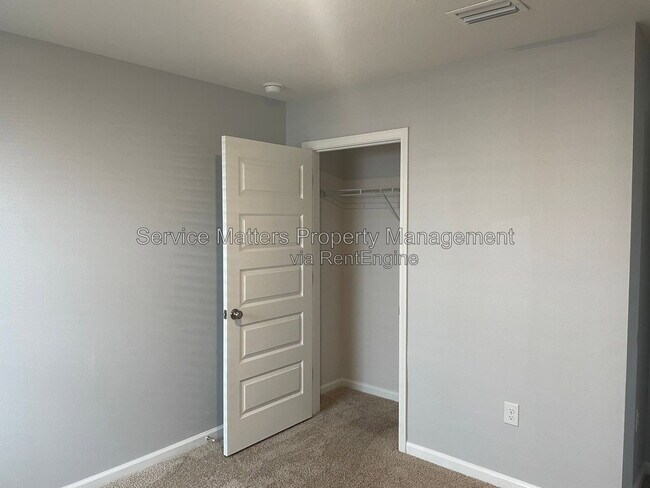 Building Photo - 5574 Galahad Trl