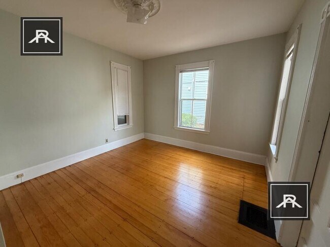 Building Photo - 2 bedroom in Cambridge MA 02140