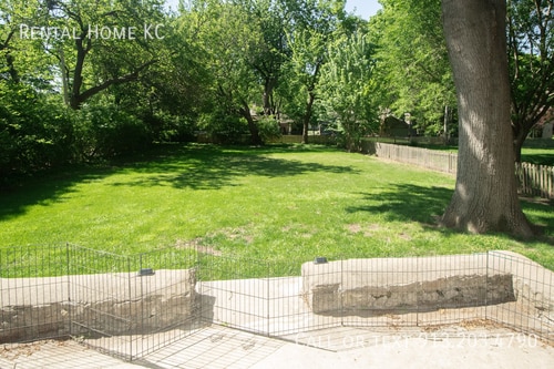 Building Photo - 2515 W 90th St