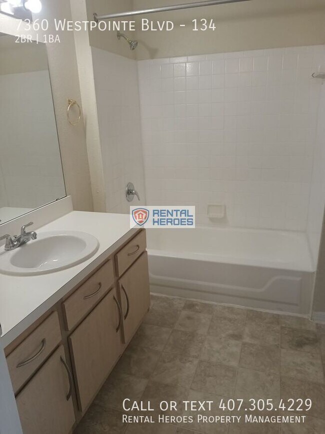 Building Photo - 7360 Westpointe Blvd