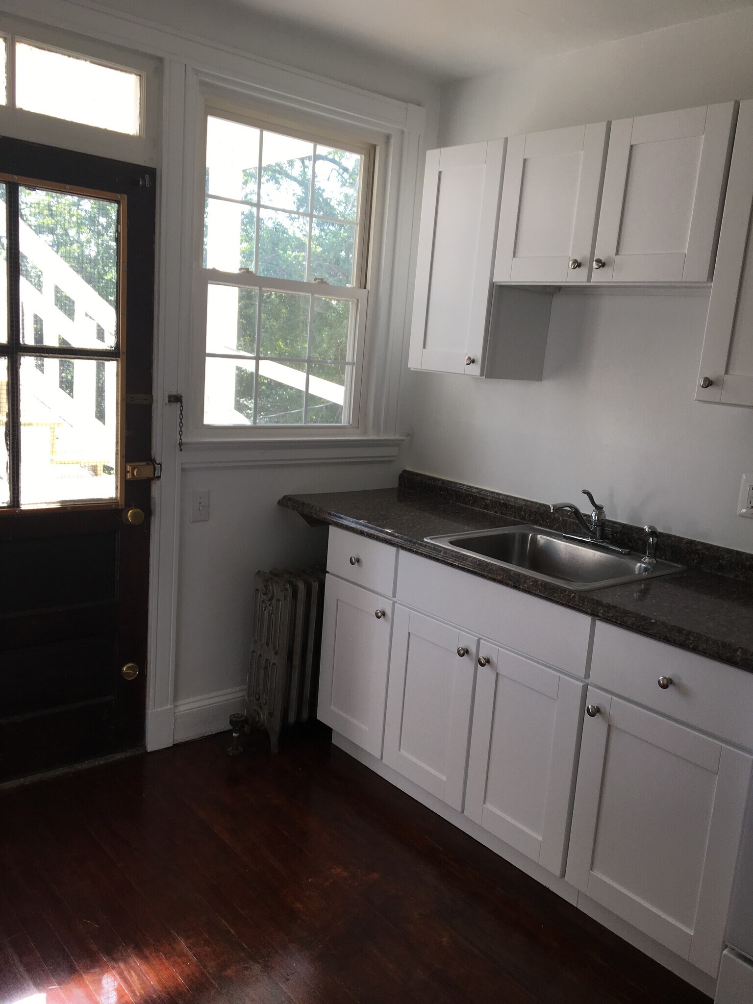 Building Photo - 4135 Roland Ave