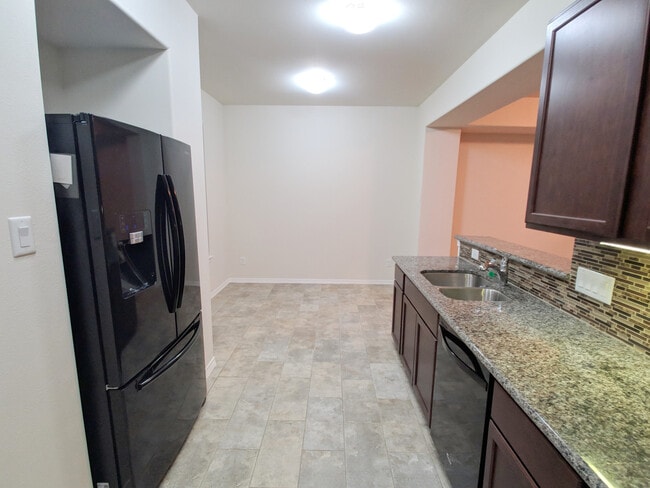Building Photo - 8117 Silverton Creek Ln