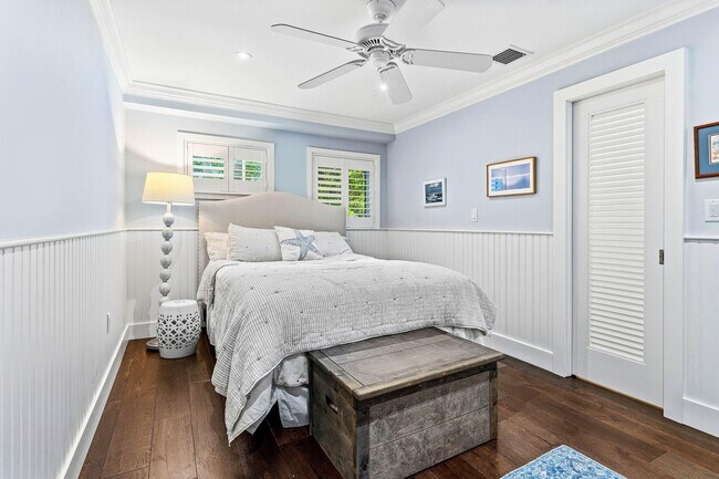 Building Photo - 3421 S Ocean Blvd