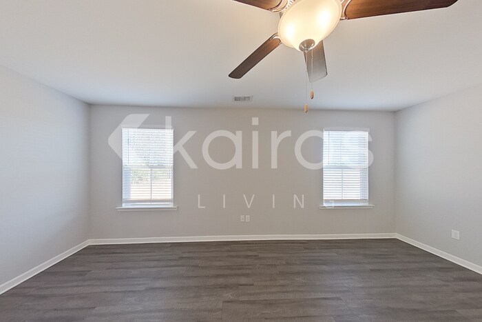 Building Photo - 138 Western Red Cedar Dr