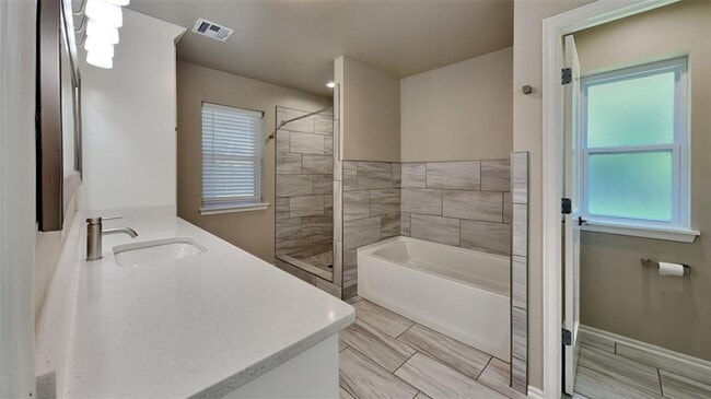 Building Photo - 1409 NW 182nd St