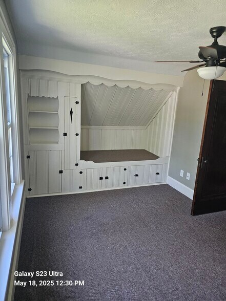 Building Photo - 41719 Edison Ct