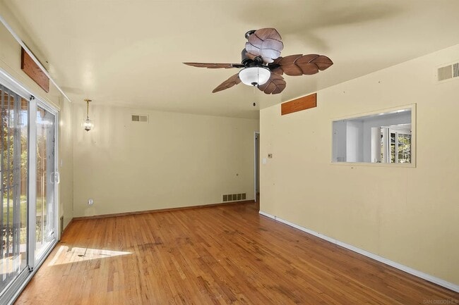 Building Photo - Chula Vista