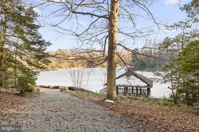 Building Photo - 3535 Meadow Rd