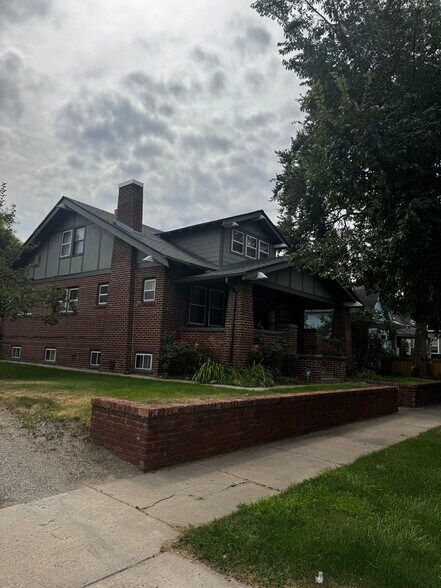 Building Photo - 3220 Franklin St