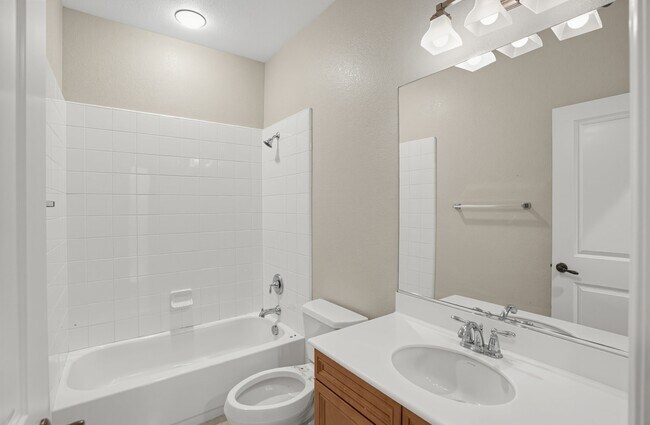 Building Photo - 8454 Christopher Ridge Ter