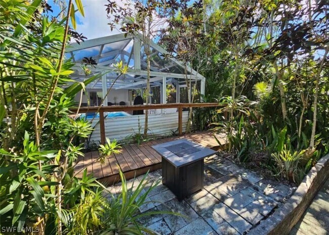 Building Photo - 5934 Tropical Dr