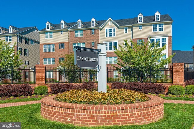 Building Photo - 619 Blandwood Rd
