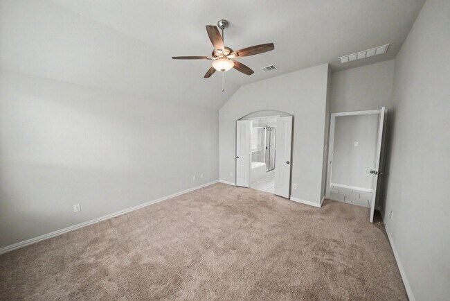 Building Photo - Beautiful Potranco Run Home with 3-Car Garage - Realtor Commission: $750