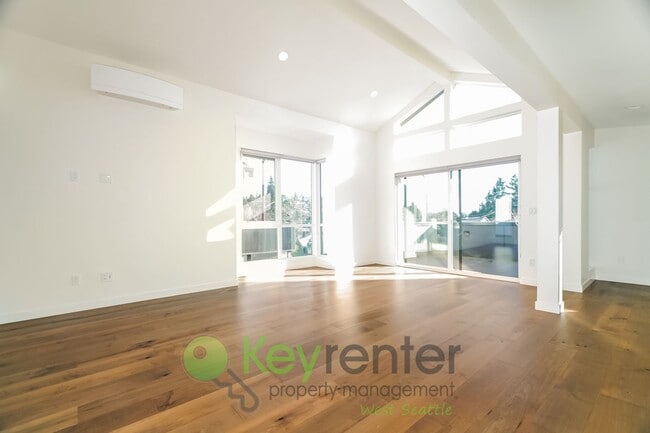 Building Photo - Live the Alki Lifestyle with Park and Beach at Your Door