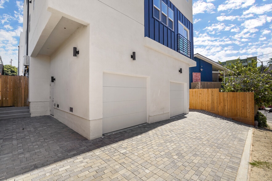 Garage and open parking space - 2318 W 2nd St