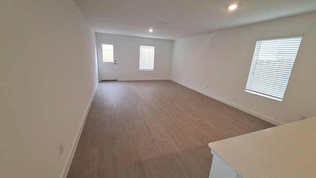 Building Photo - NEWLY BUILT 3 bedroom 2.5 Bath! *1.5 MONTH...
