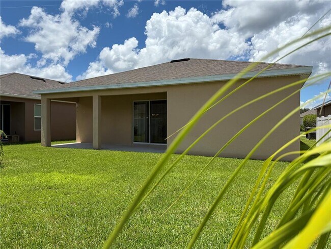 Building Photo - 1497 Softshell St