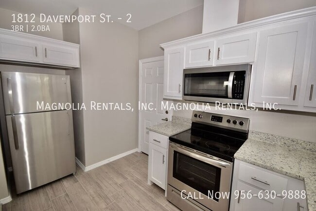 Building Photo - 1812 Davenport St